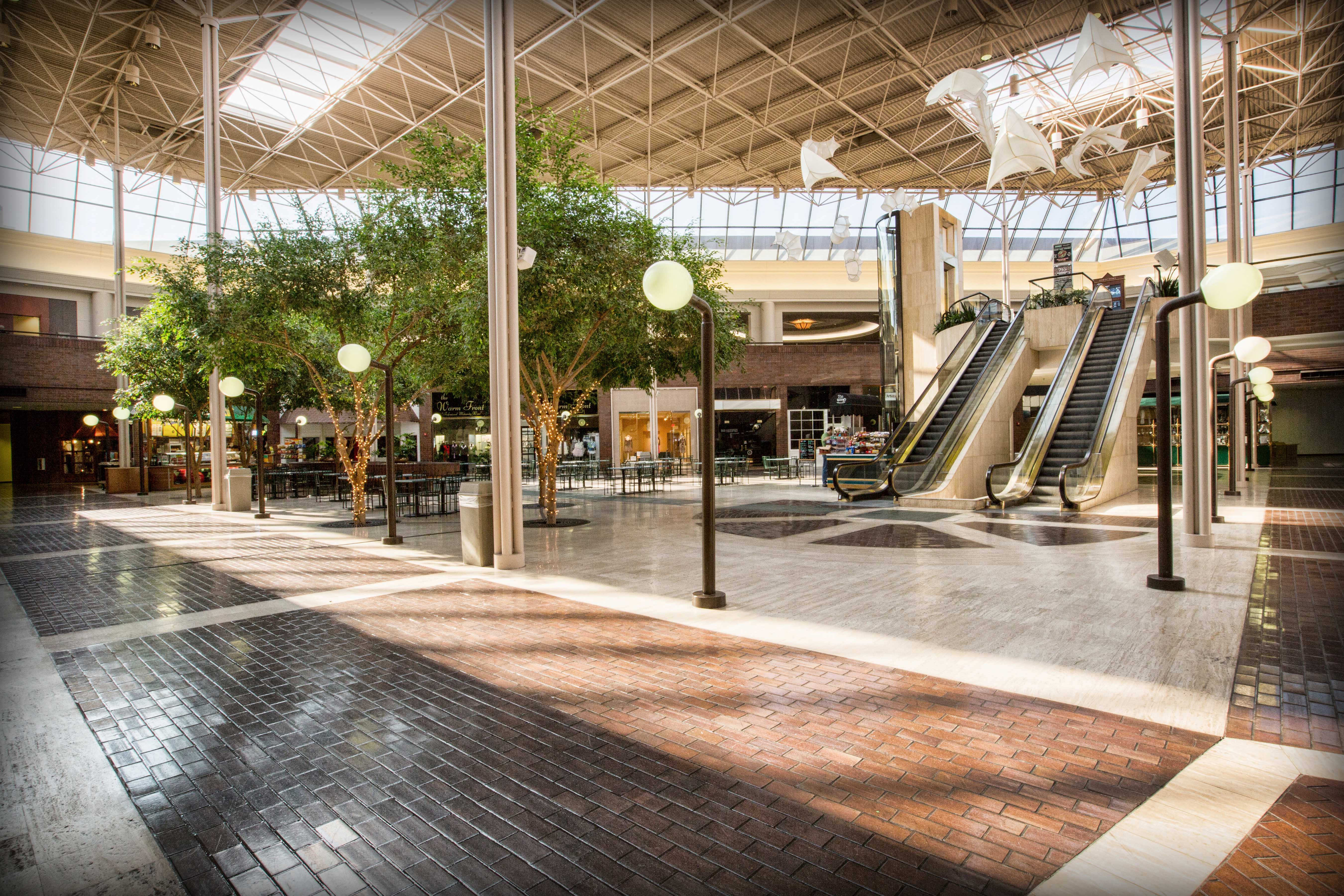 Cumberland Mall and Unique Shopping at the Cobb Galleria Centre
